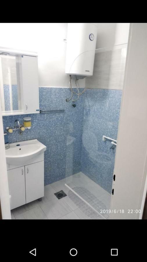 Apartmani Pinokio Ni Buitenkant foto